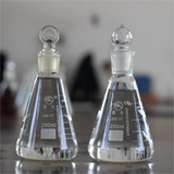 Liquid sodium methoxide is prone to absorb moisture and react during storage. Liquid sodium methoxide is prone to absorb moisture and react during storage.